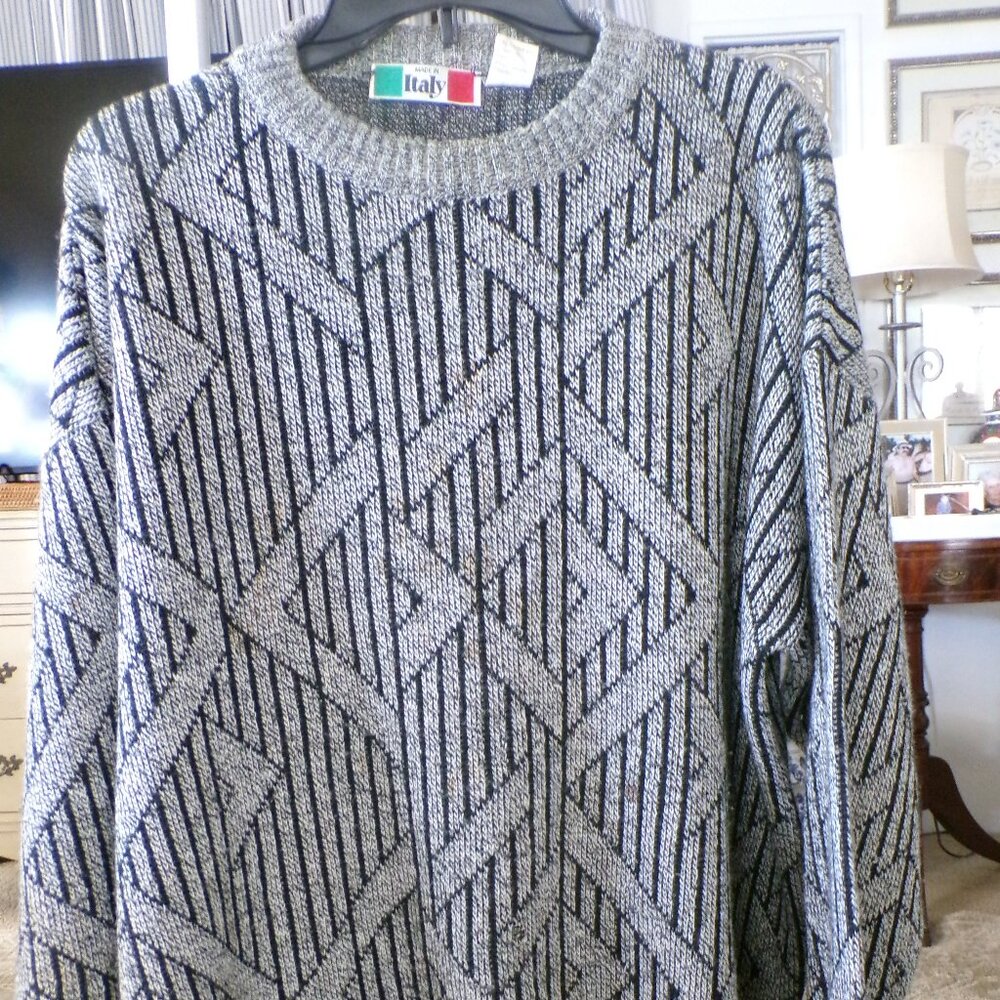 VINTAGE MEN'S MADE IN ITALY GEOMETRIC CREW NECK PULLOVER SWEATER